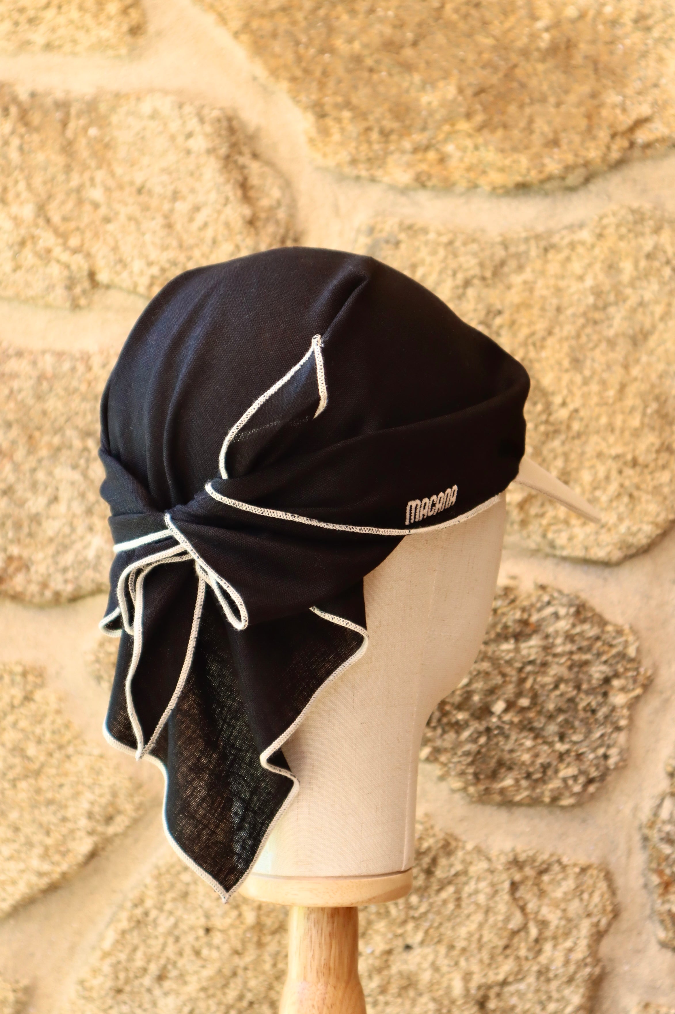 Visera Macana Negra y Beige